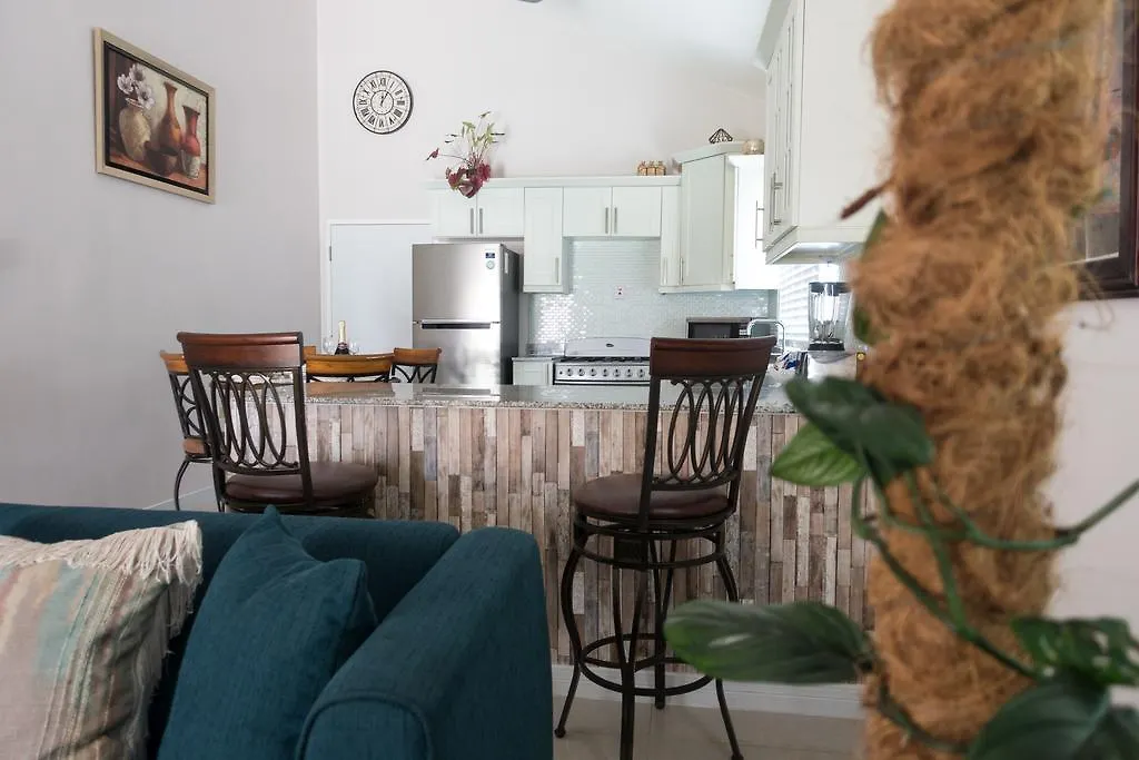 Royal Villa, Caymanas Country Club Spanish Town