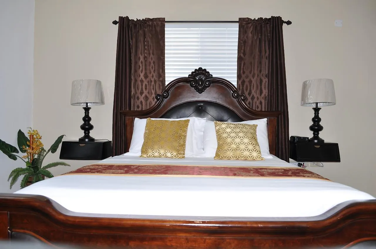 Royal Villa, Caymanas Country Club Spanish Town 0*,